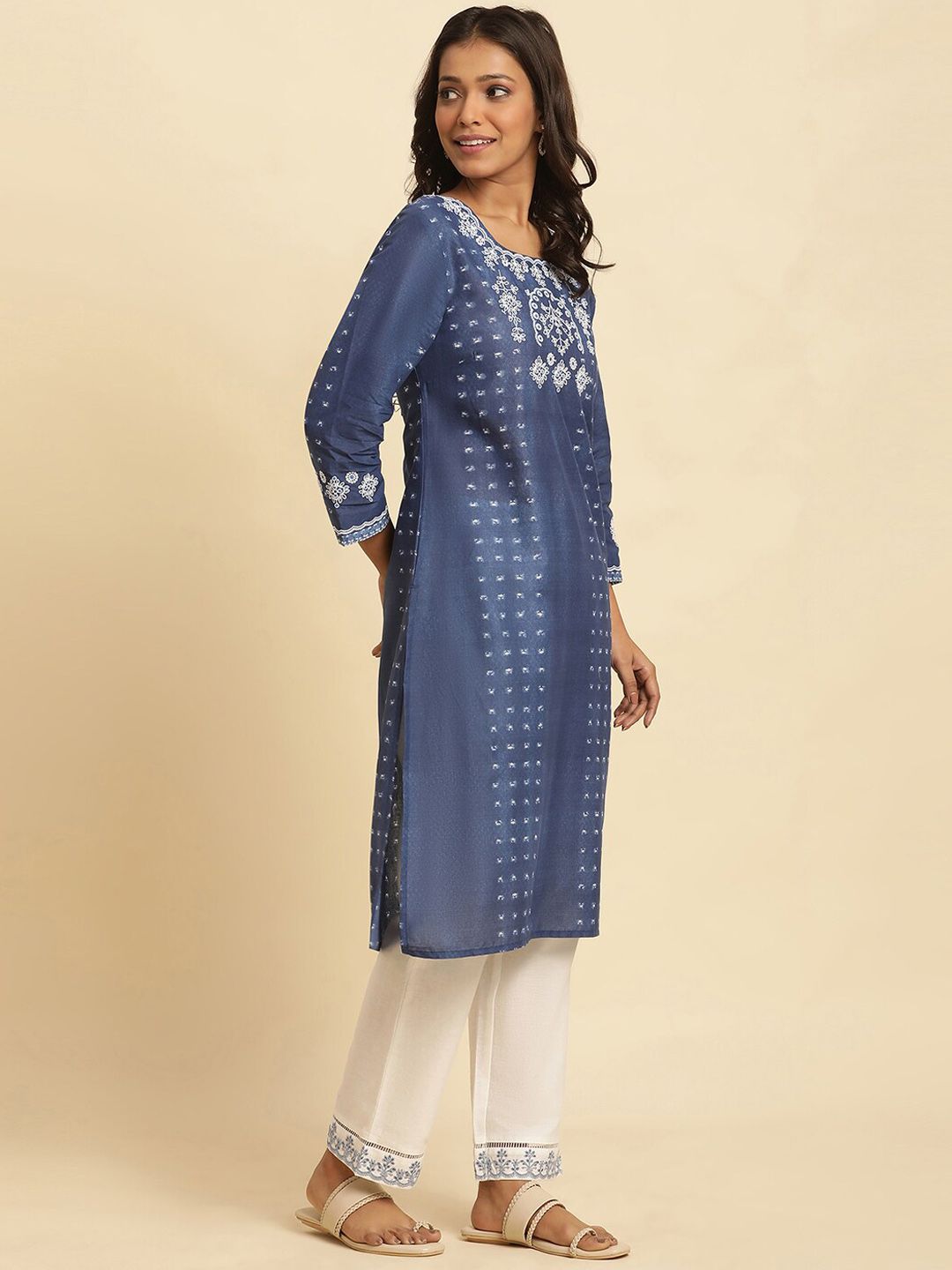 W Ethnic Motifs Embroidered Thread Work Pure Cotton Straight Kurta