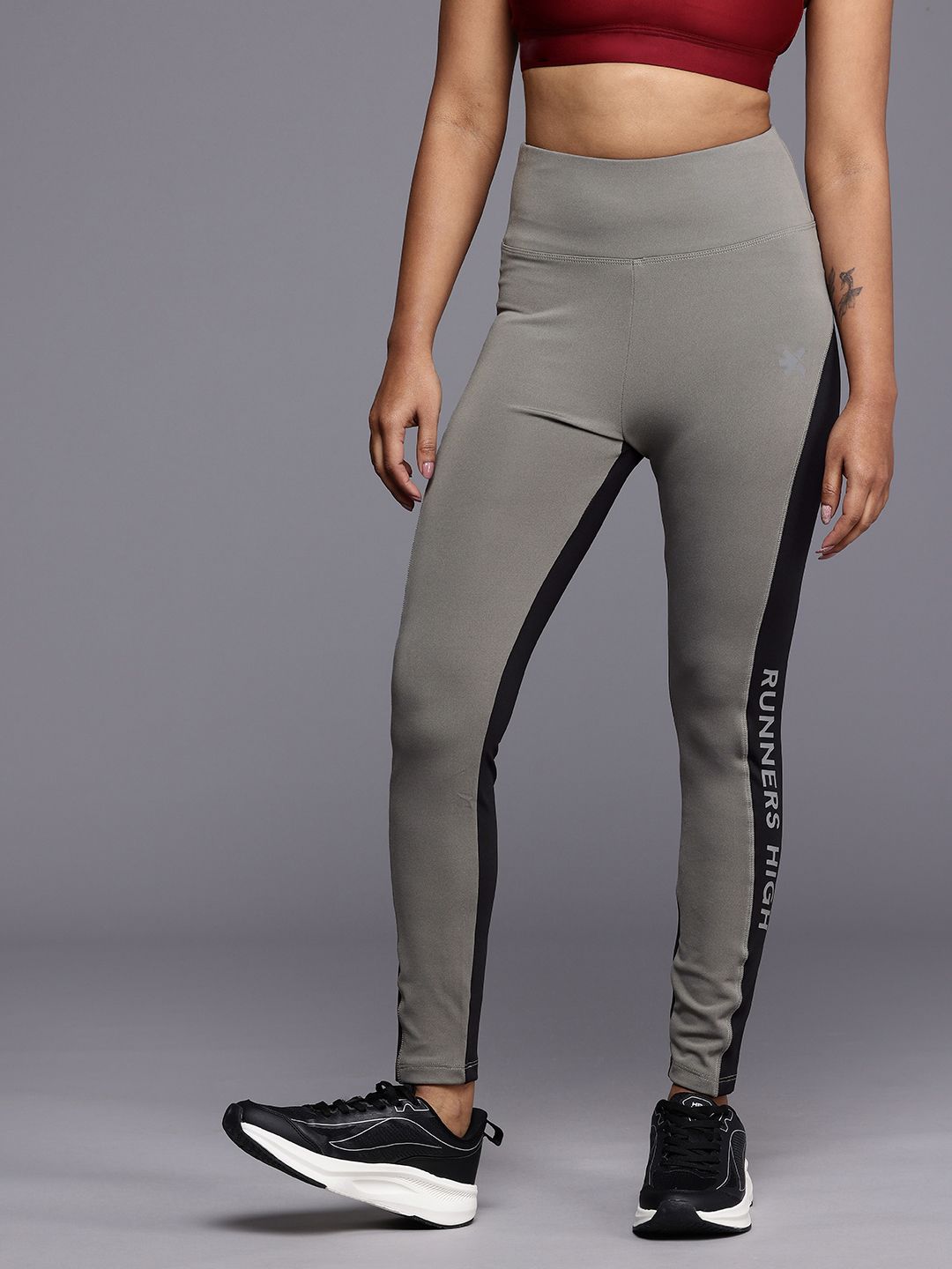 HRX by Hrithik Roshan Women Run On Cloudstrail Colorblocked Rapid Dry Running Tights