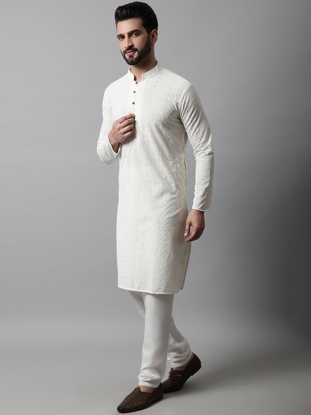 Jompers Men Cream-Coloured Self Design Kurta with Pyjamas