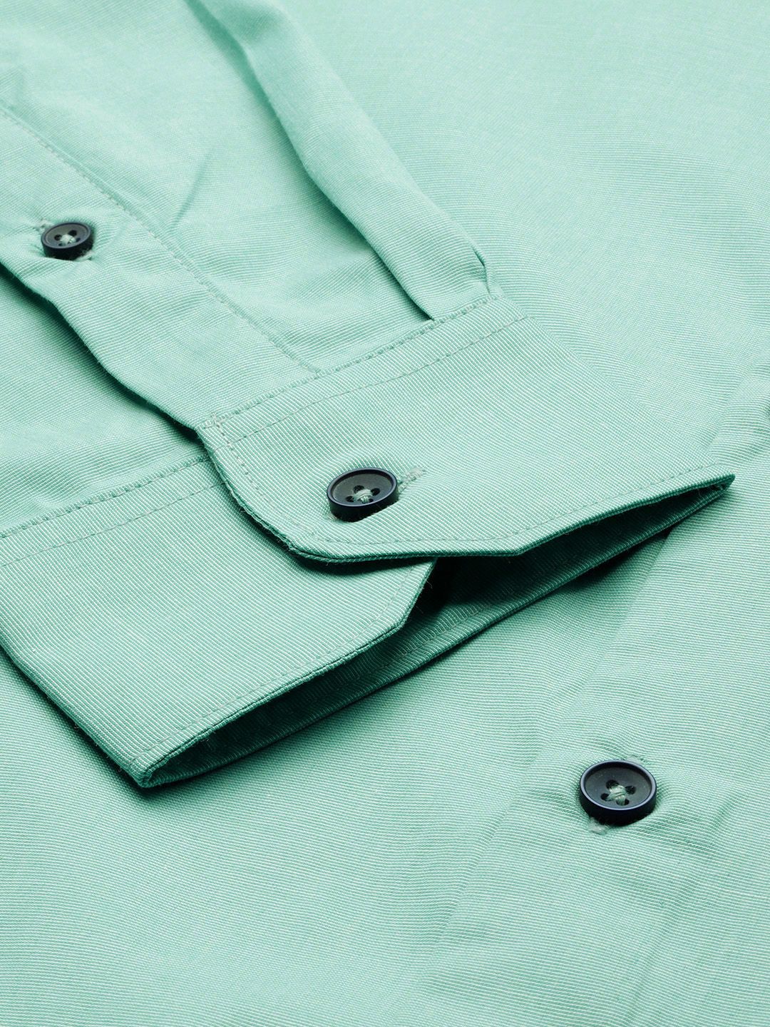 The Indian Garage Co. X Luxe Men Solid Slim Fit Opaque Formal Shirt