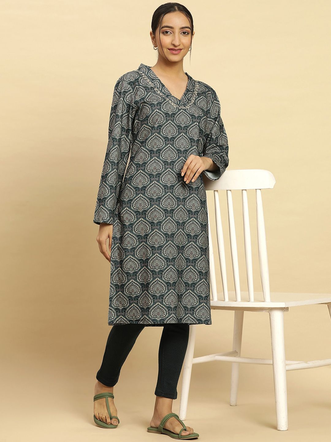 W Ethnic Motifs Printed V-Neck Kurta