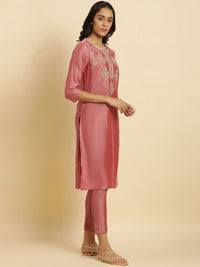 W Pink Ethnic Motifs Embroidered Thread Work Straight Kurta