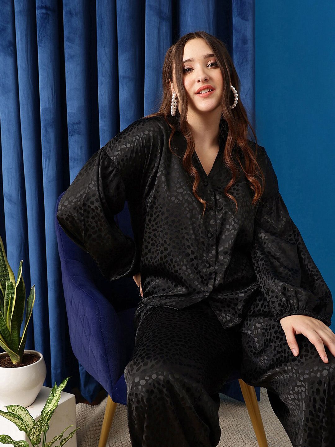 CURVY STREET Plus Size Comfort Oversized Abstract Printed Puffed Sleeves Satin Shirt