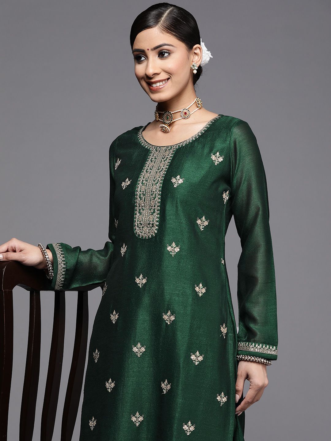 Libas Women Green & White Yoke Design Floral Motifs Straight Kurta
