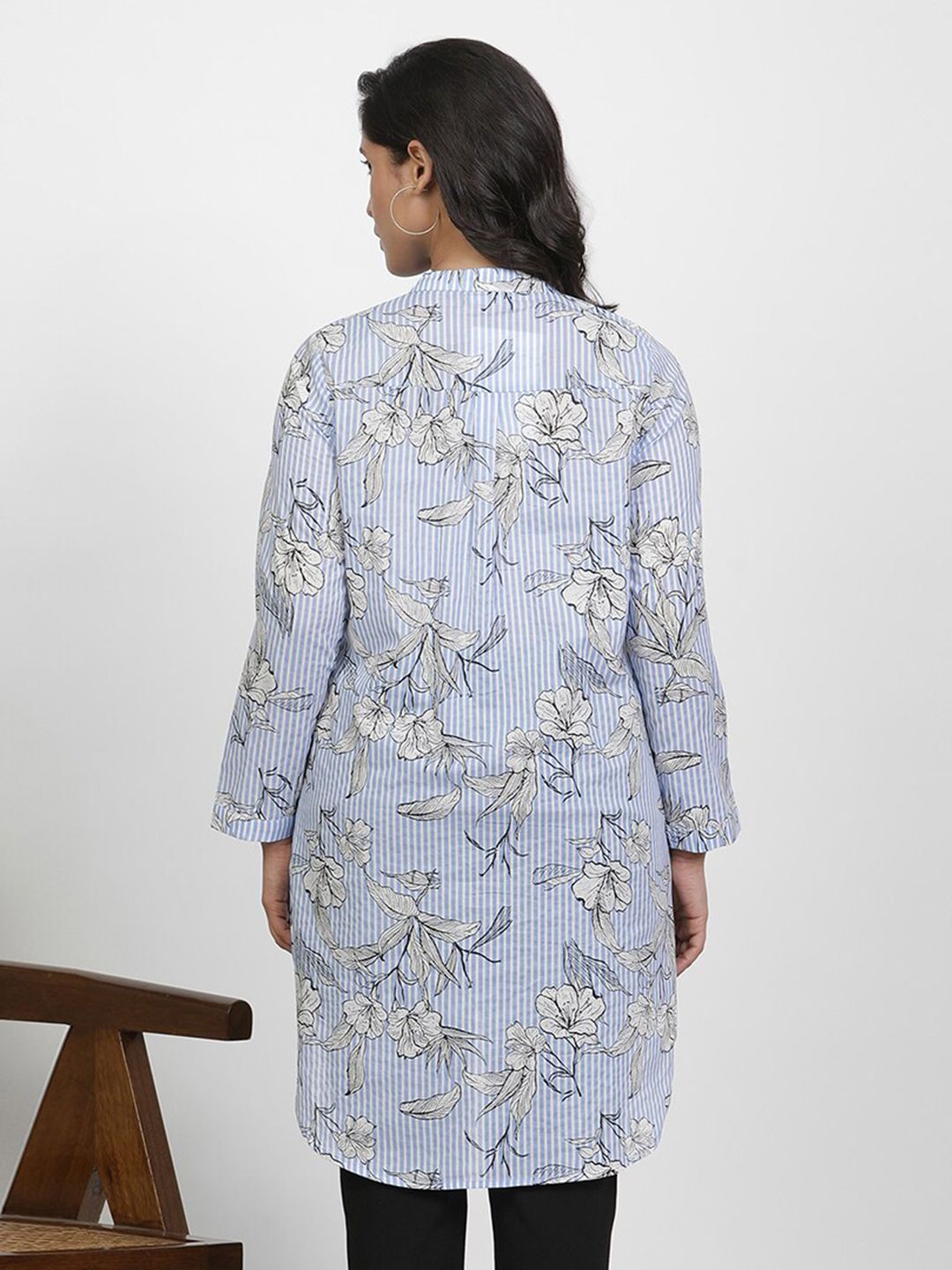 W Floral Printed Shirt Collar Cuffed Sleeves Cotton High-Low Longline Top