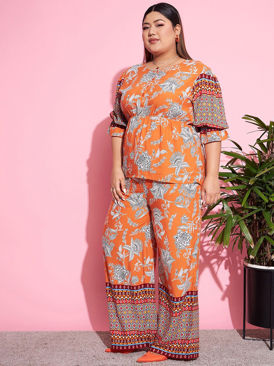 SASSAFRAS Curve Printed Top With Trousers