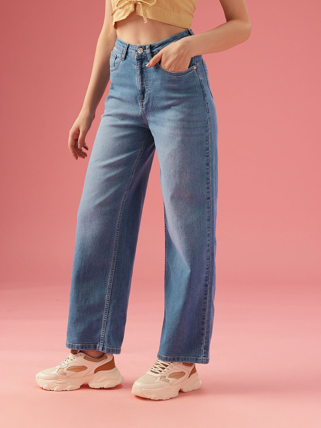 DressBerry Women Wide Leg High-Rise Light Fade Stretchable Jeans