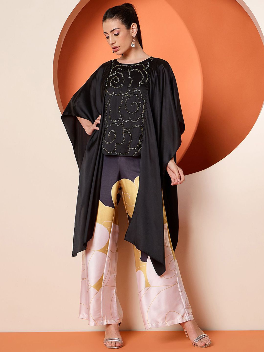 Antheaa Embellished Round Neck Short Sleeves Top & Trouser