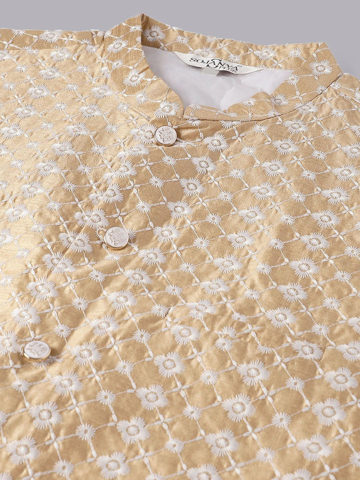 SOJANYA PLUS Ethnic Motifs Embroidered Kurta With Pyjamas & Nehru Jacket