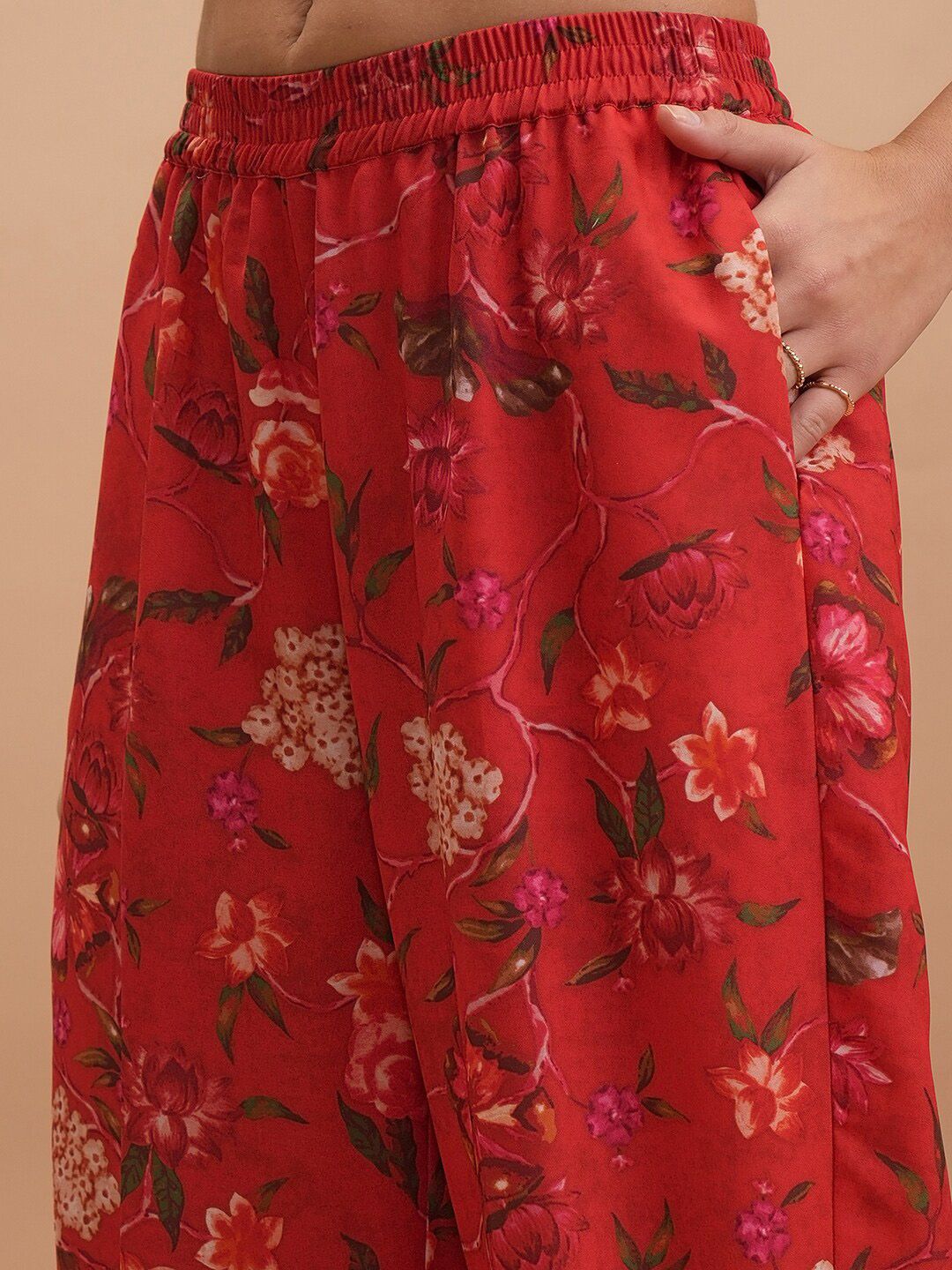 Vishudh Printed Round Neck Kaftan With Pants Co-Ords