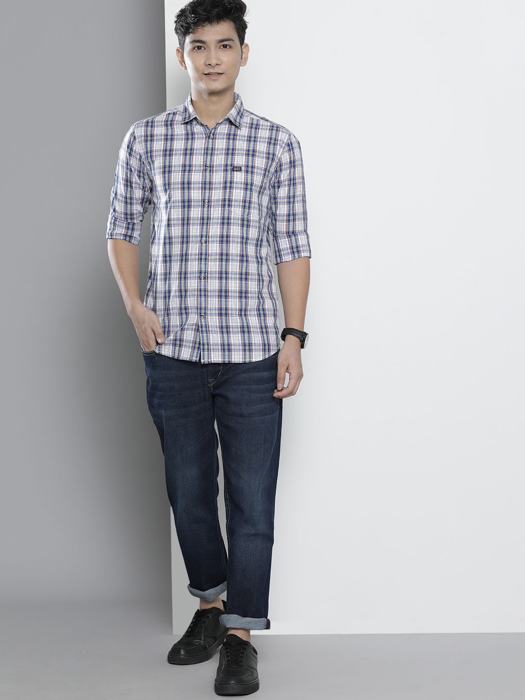 The Indian Garage Co Men White Regular Fit Tartan Checks Opaque Checked Casual Shirt
