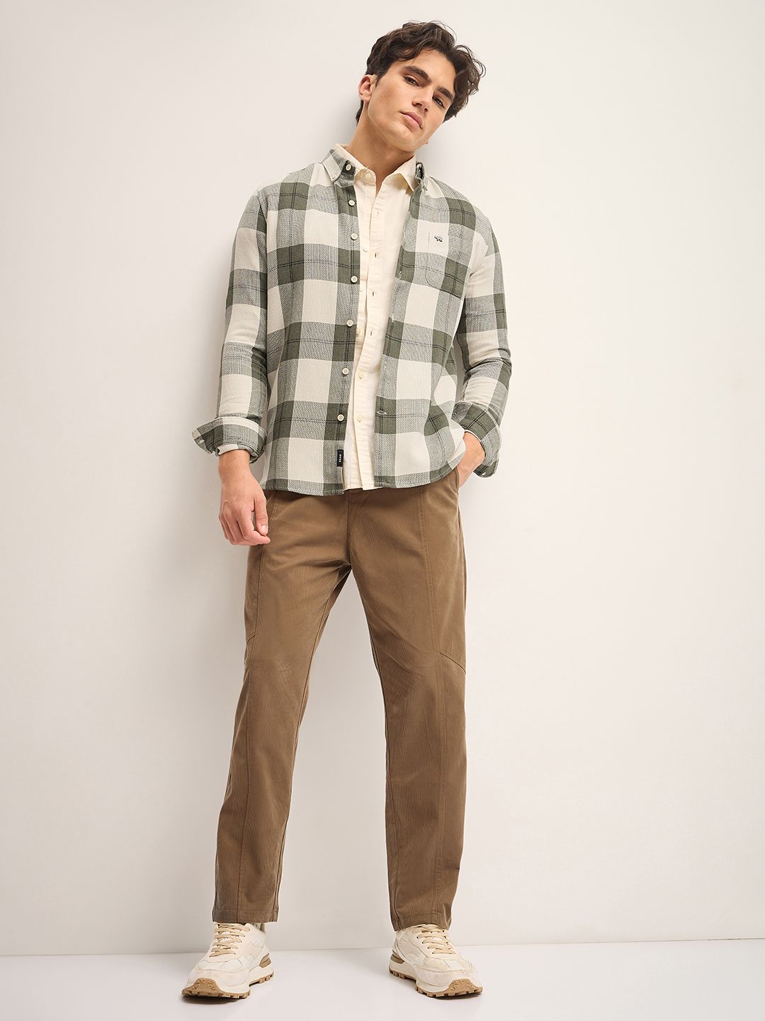 THE BEAR HOUSE Men Slim Fit Tartan Checks Cotton Casual Shirt