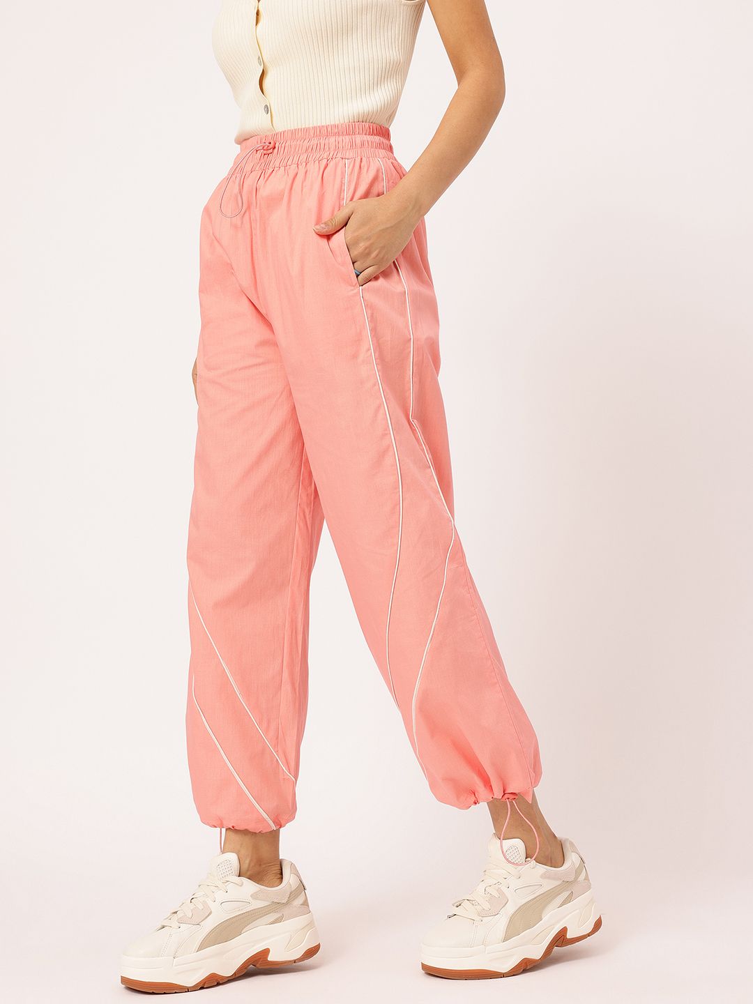DressBerry Women Relaxed Rebel High-Rise Toggle Hem Joggers