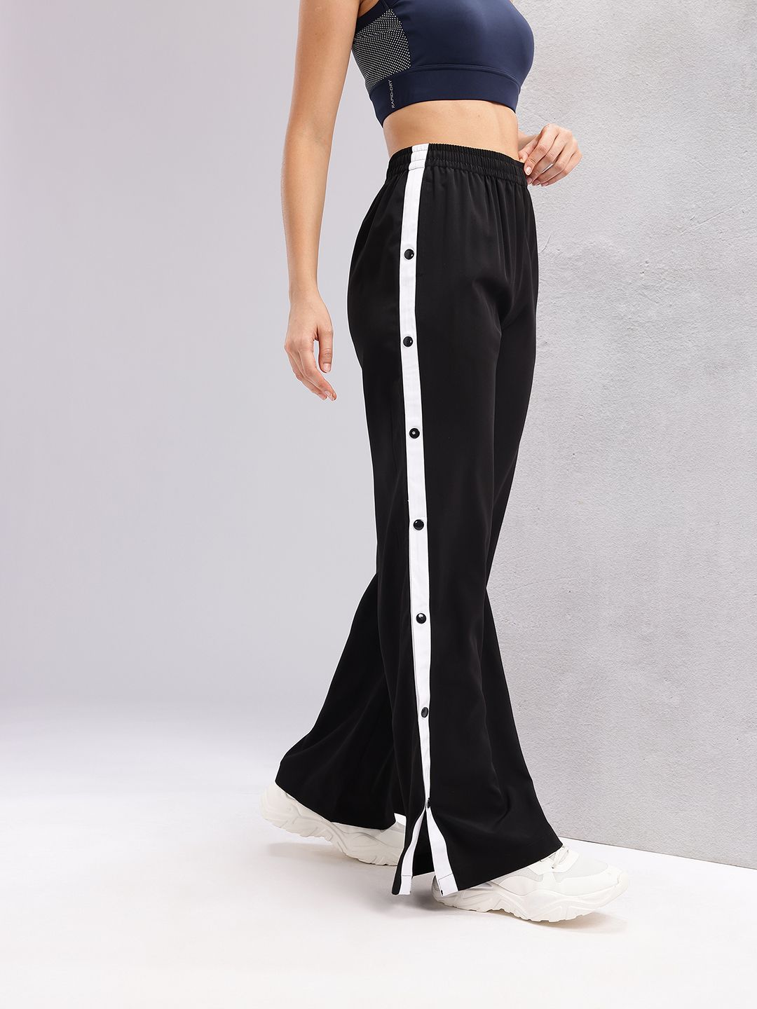 HRX by Hrithik Roshan Women Lifestyle Track Pants