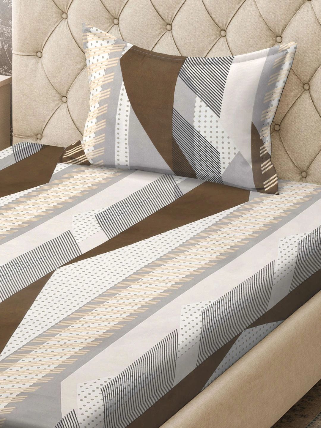 Myntra Elegant Homes White & Grey Geometric 300 TC Single Bedsheet with 1 Pillow Covers
