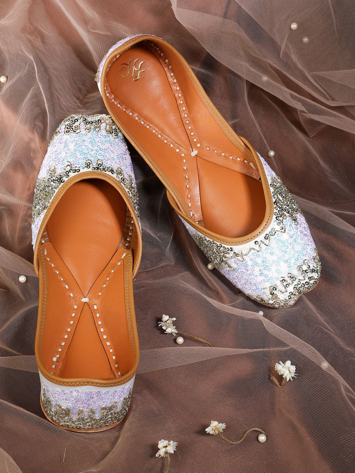 House of Pataudi Women Ethnic Embellished Mojaris