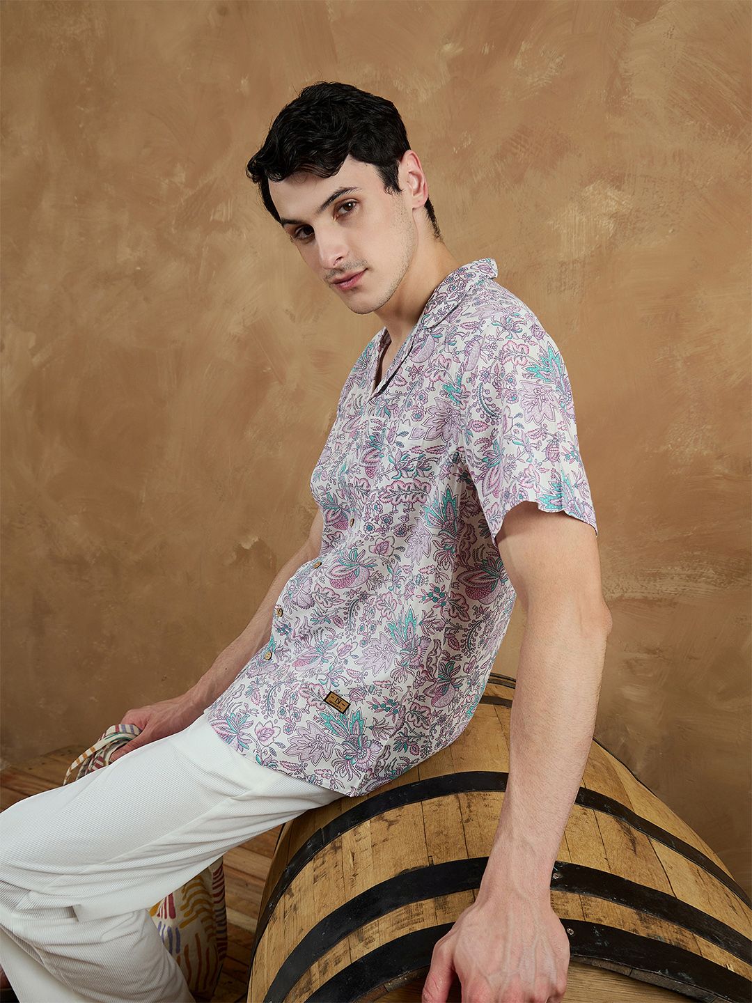 DENNISON Men White Regular Fit Floral Printed Casual Shirt