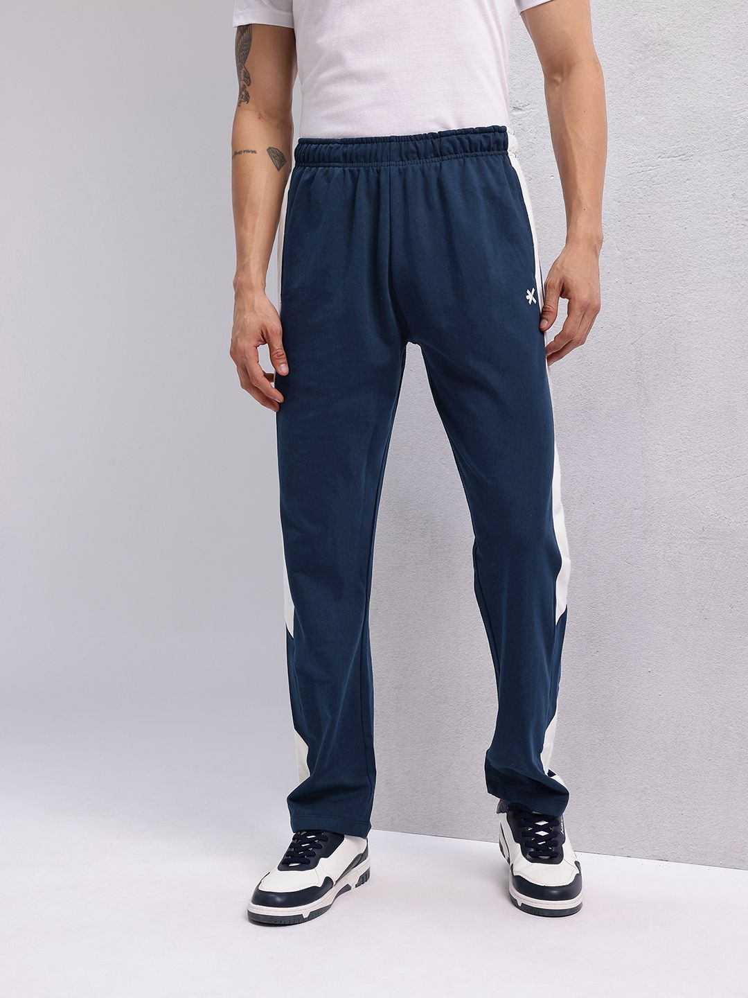 HRX by Hrithik Roshan Men Contrast Side Panel Lifestyle Track Pants