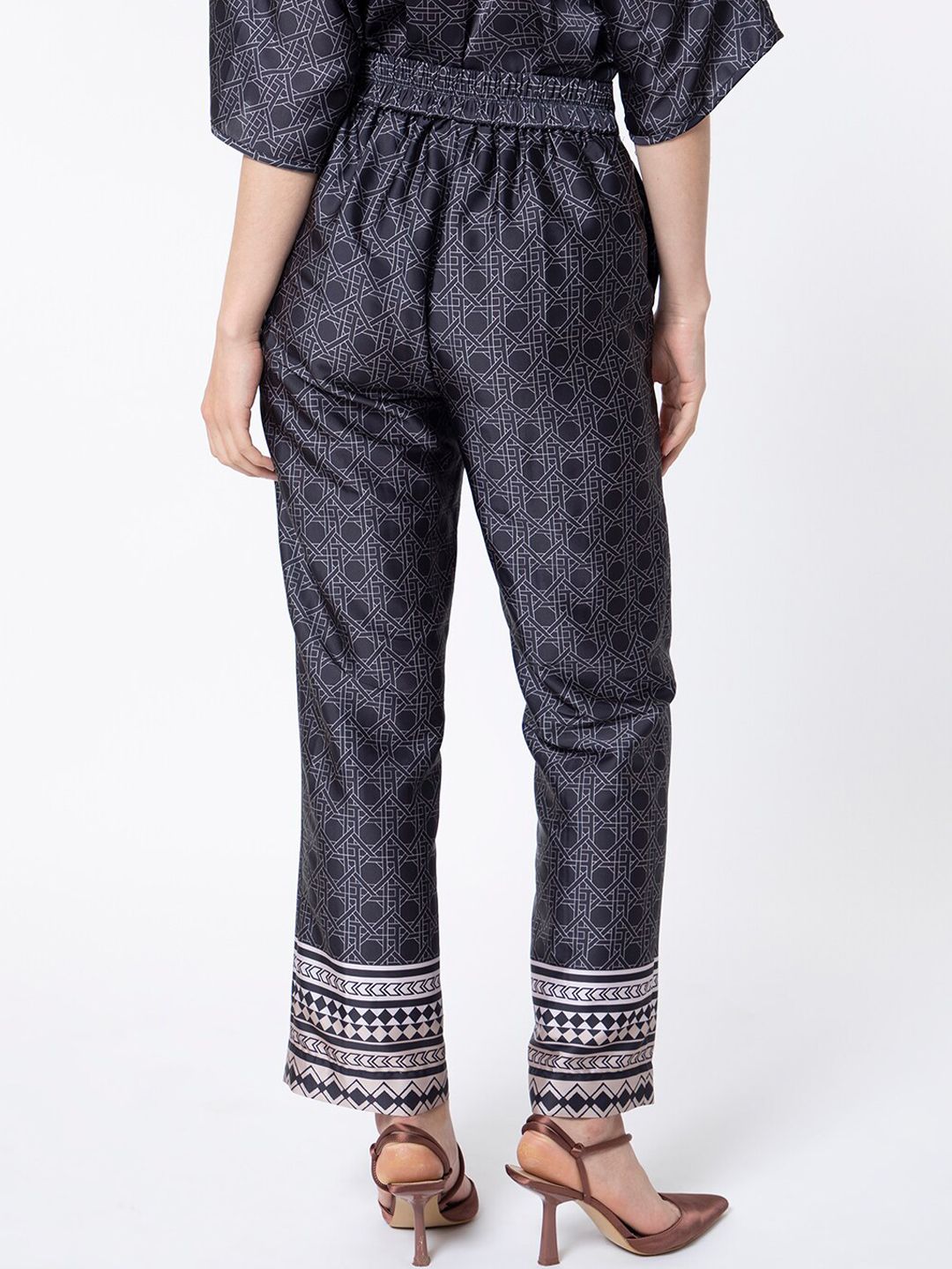 RAREISM Women Geometric Printed Slim Fit Pleated Trousers