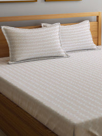 KLOTTHE Beige Chevron Cotton 300 TC Dilengkapi Cadar King Halus dengan 2 Sarung Bantal-98 x 87 inci
