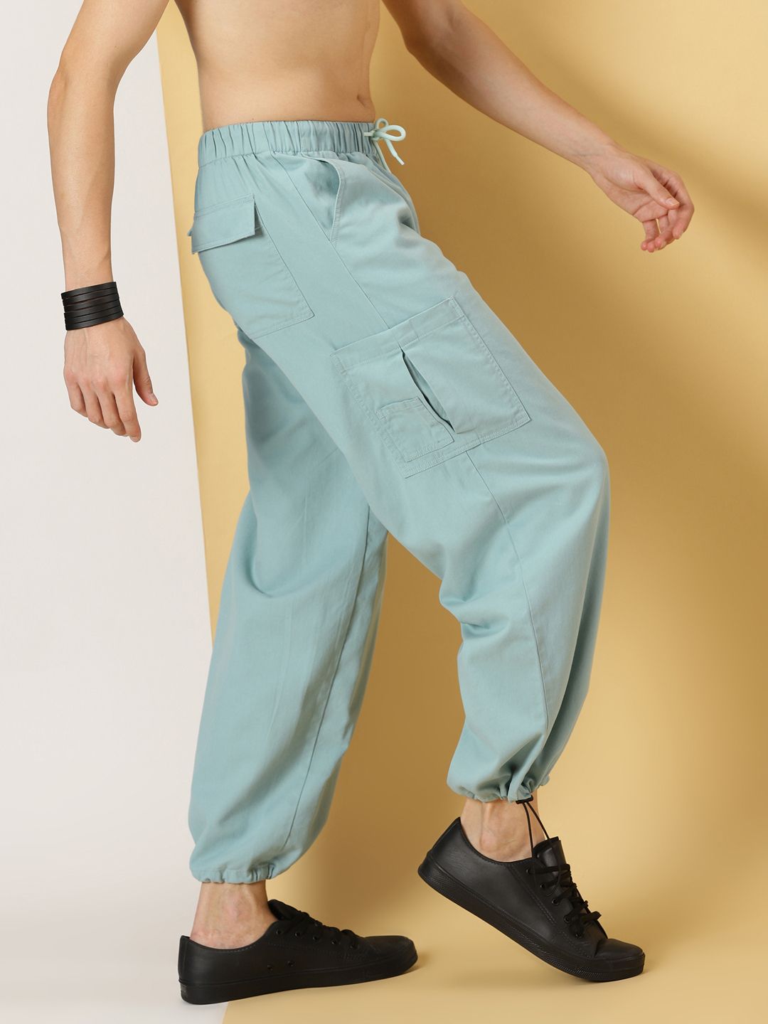 Thomas Scott Men Mid Rise Loose Fit Cricket Club Collection Pure Cotton Parachute Trousers