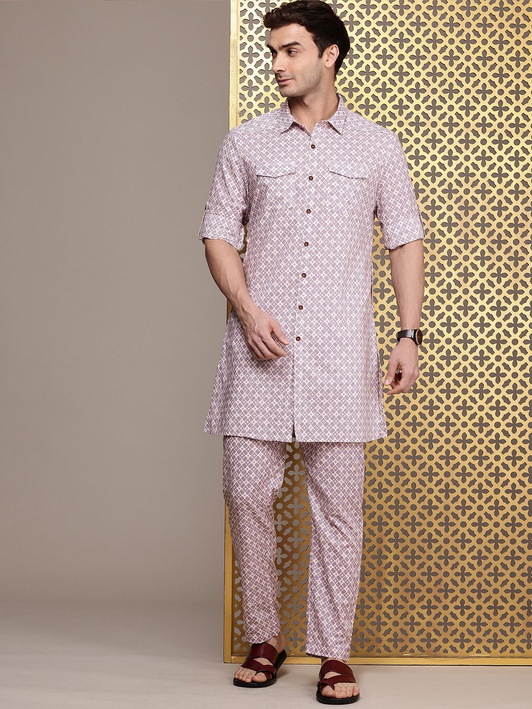 House of Pataudi Men Printed Pure Cotton Jashn  Style Kurta with Trousers