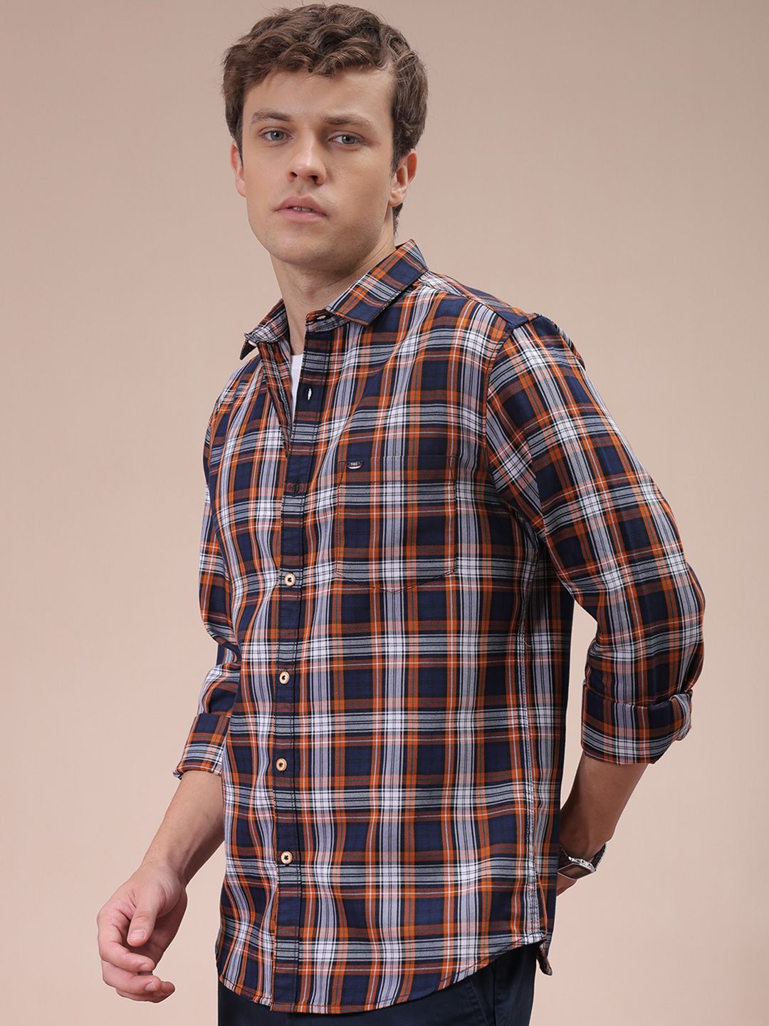The Indian Garage Co Men Slim Fit Checked Spread Collar Casual Shirt