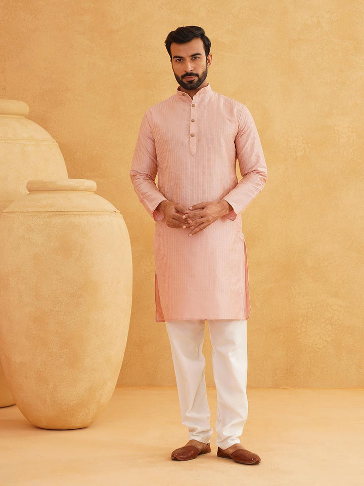 SOJANYA Men Pink & Golden Kurta