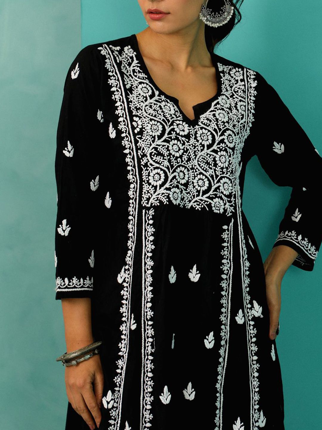 House of Chikankari Women Black Cotton Chikankari Embroidered Kurta