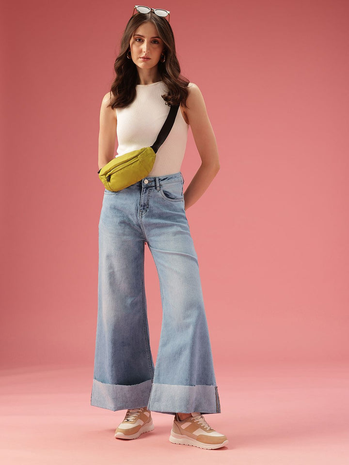DressBerry Women Flared Mid-Rise Light Fade Stretchable Jeans