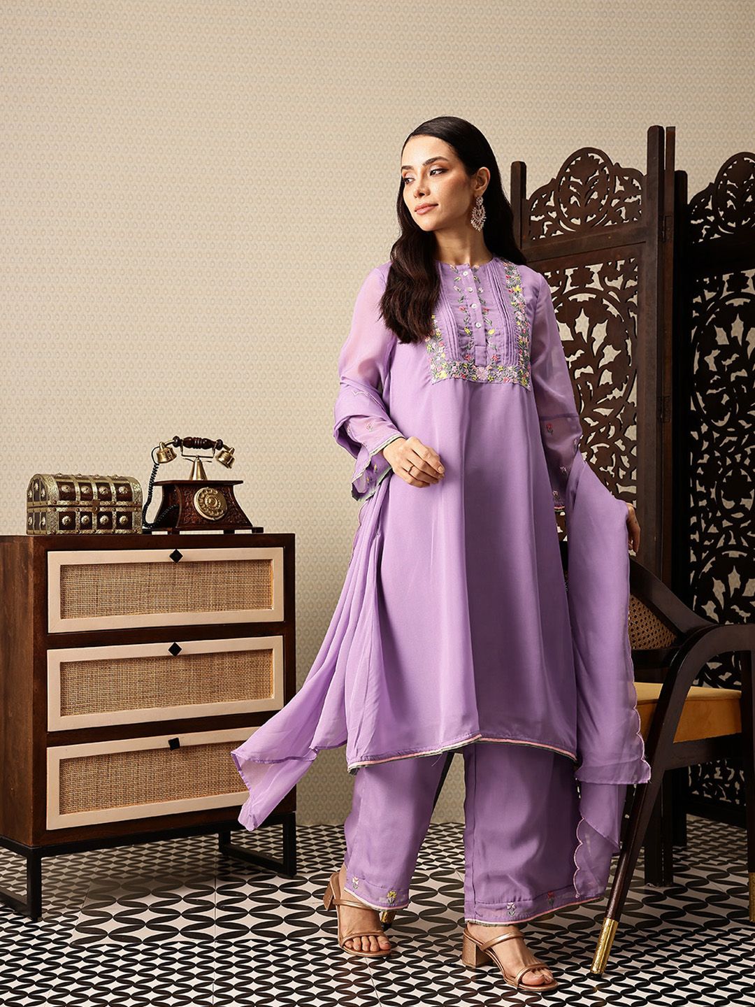 House of Pataudi Floral Yoke Design Thread Work Jashn A-Line Kurta with Palazzos & Dupatta