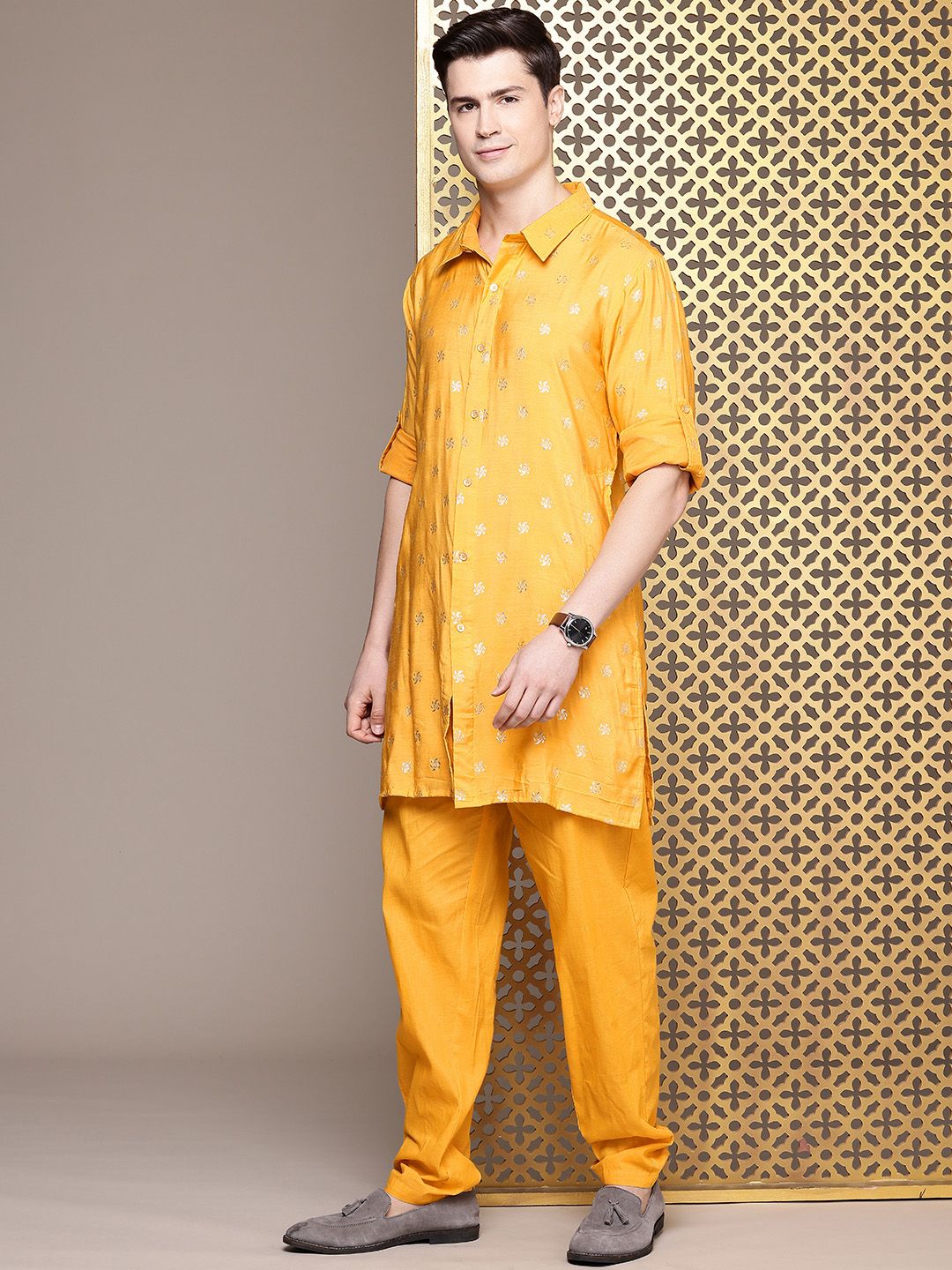 House of Pataudi Men Woven Design Regular Pure Cotton Jashn Kurta with Trousers