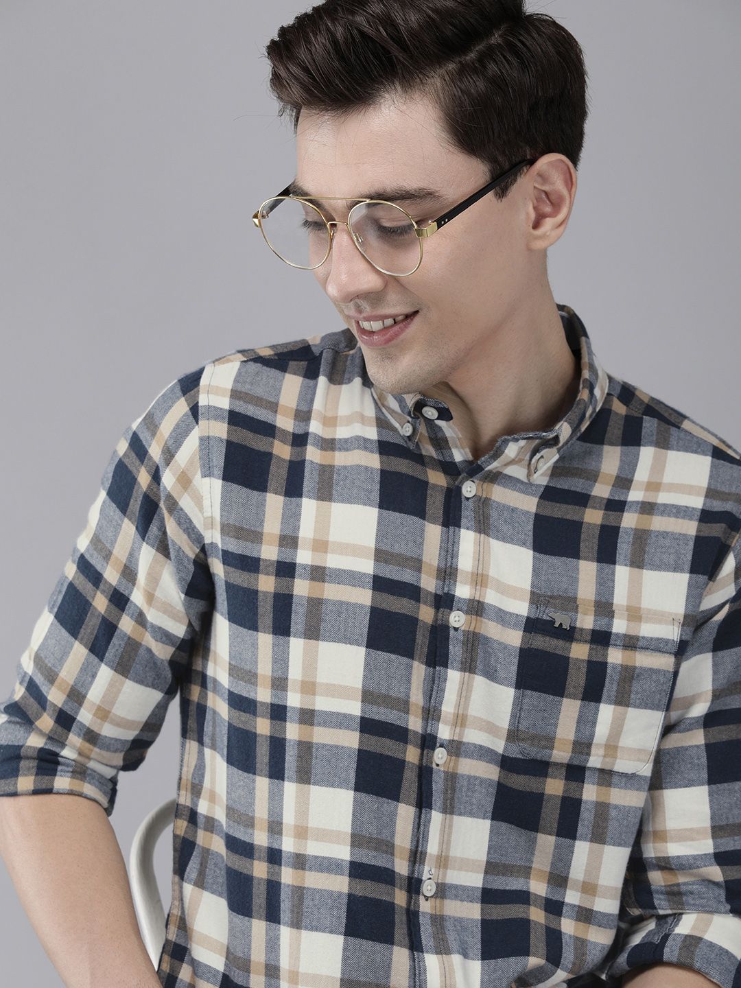 THE BEAR HOUSE Men White & Blue Slim Fit Pure Cotton Checked Casual Shirt