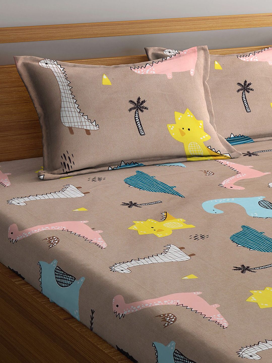 KLOTTHE Brown Kids 300 TC Printed Cotton Blend King Bedsheet With 2 Pillow covers
