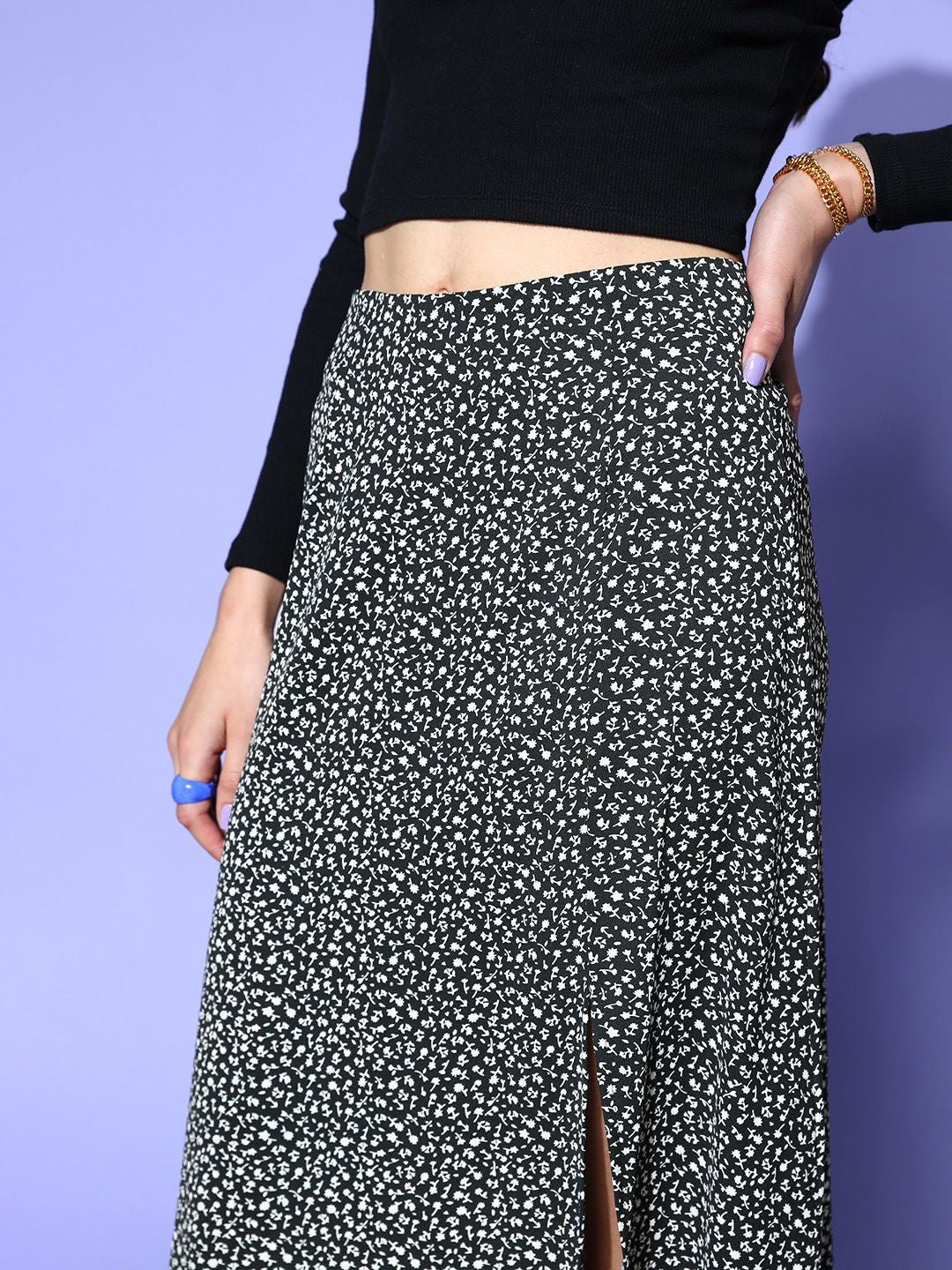 Berrylush Women Black & White Floral High-Slit Maxi Skirt