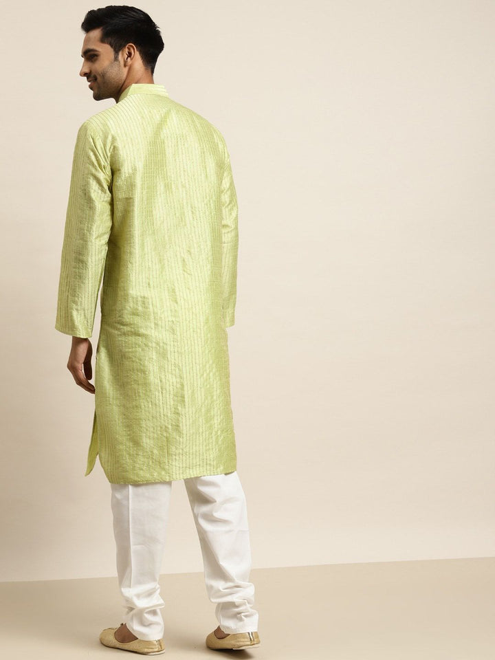 SOJANYA Kurta Kolar Mandarin Berjalur Dengan Churidar