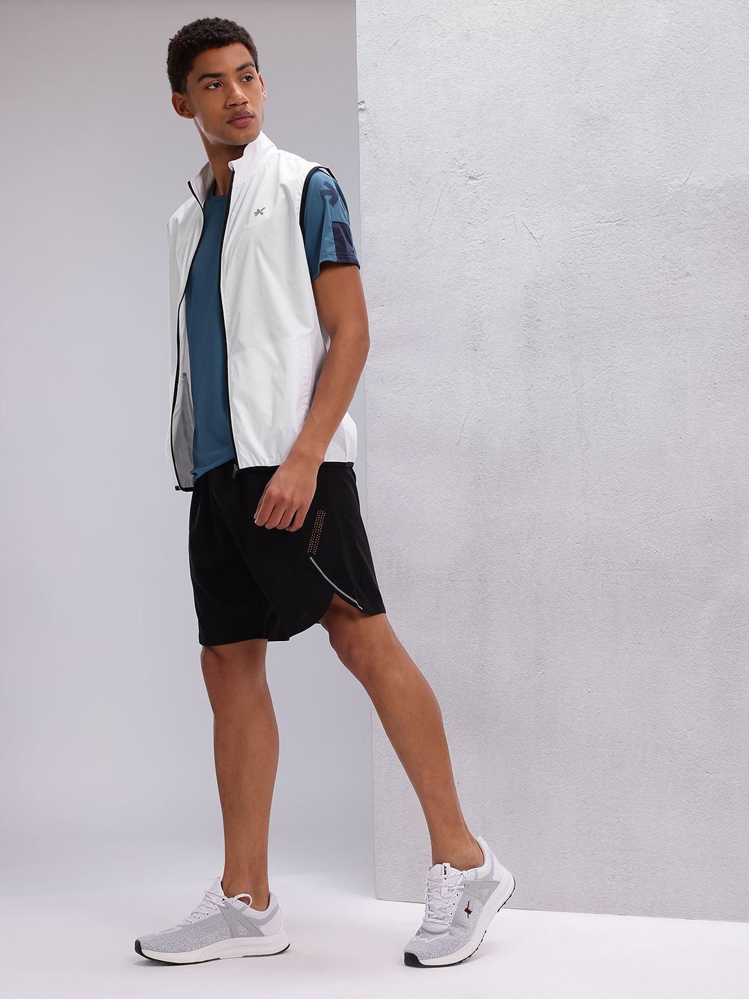 HRX by Hrithik Roshan Lightweight Rapid-Dry Running Gilet Jacket