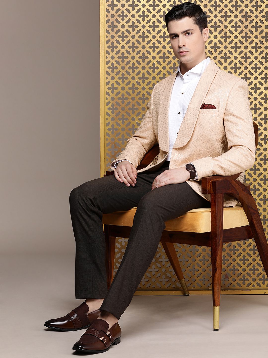 House of Pataudi Single-Breasted Sequinned Blazers