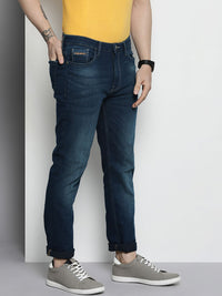 The Indian Garage Co Men Slim Fit Low Distress Light Fade Stretchable Jeans