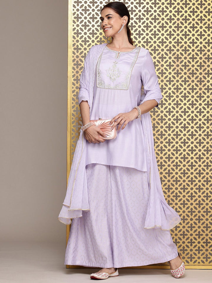 House of Pataudi Ethnic Motifs Embroidered Sequinned Jashn Kurta with Palazzos & Dupatta