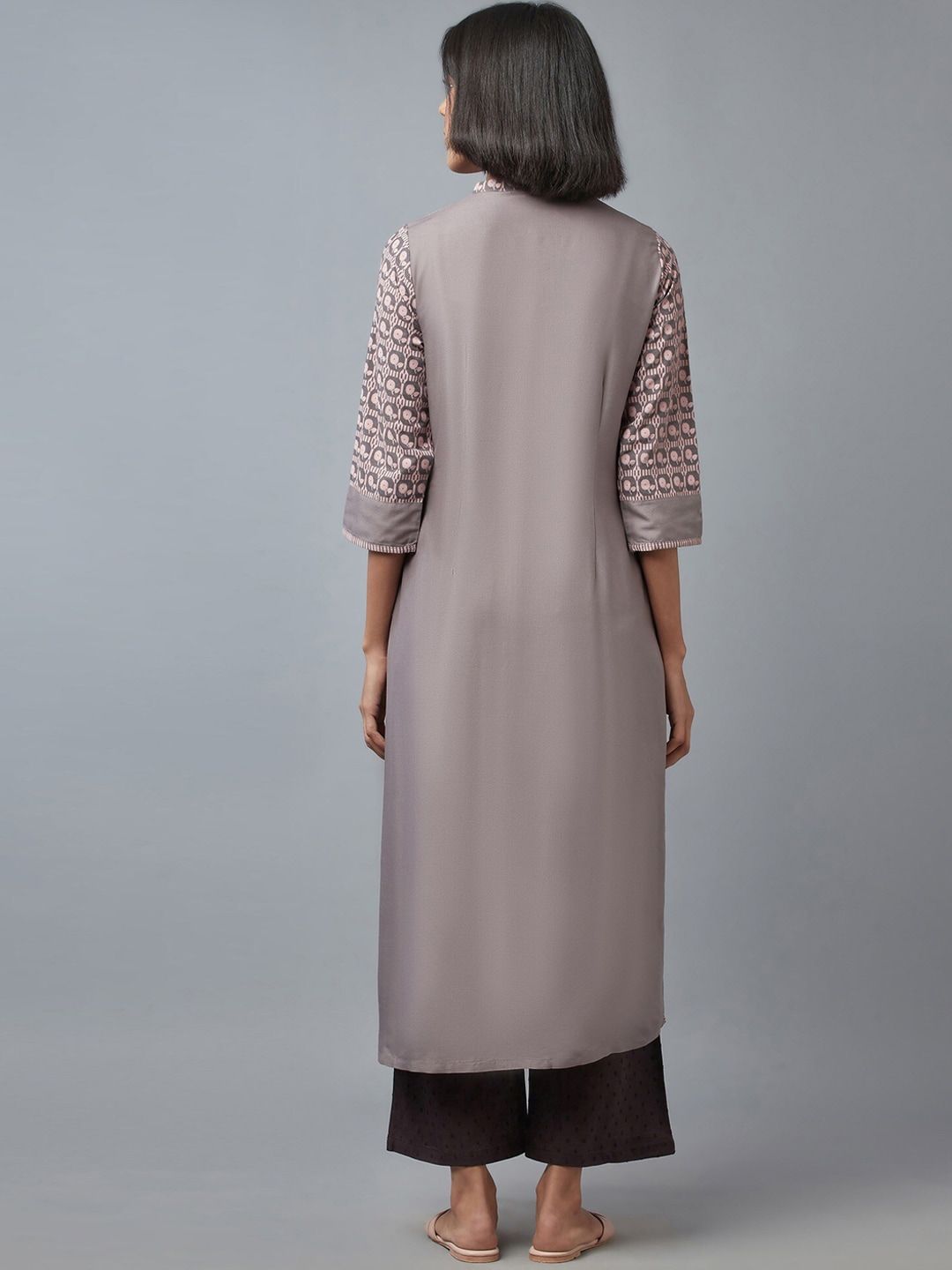 W Women Pink & Black Ethnic Motifs Printed Kurta