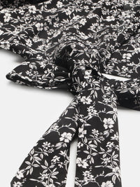 Berrylush Black & White Floral Printed Puff Sleeves Wrap Crop Top