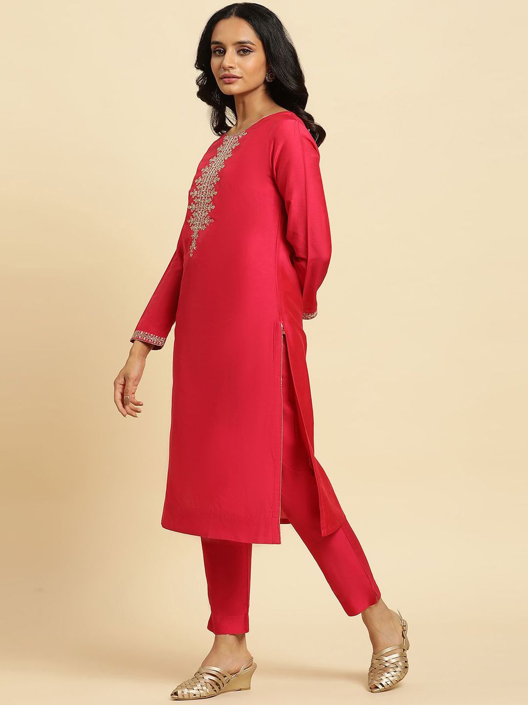 W Floral Embroidered Regular Straight Kurta with Trousers & With Dupatta