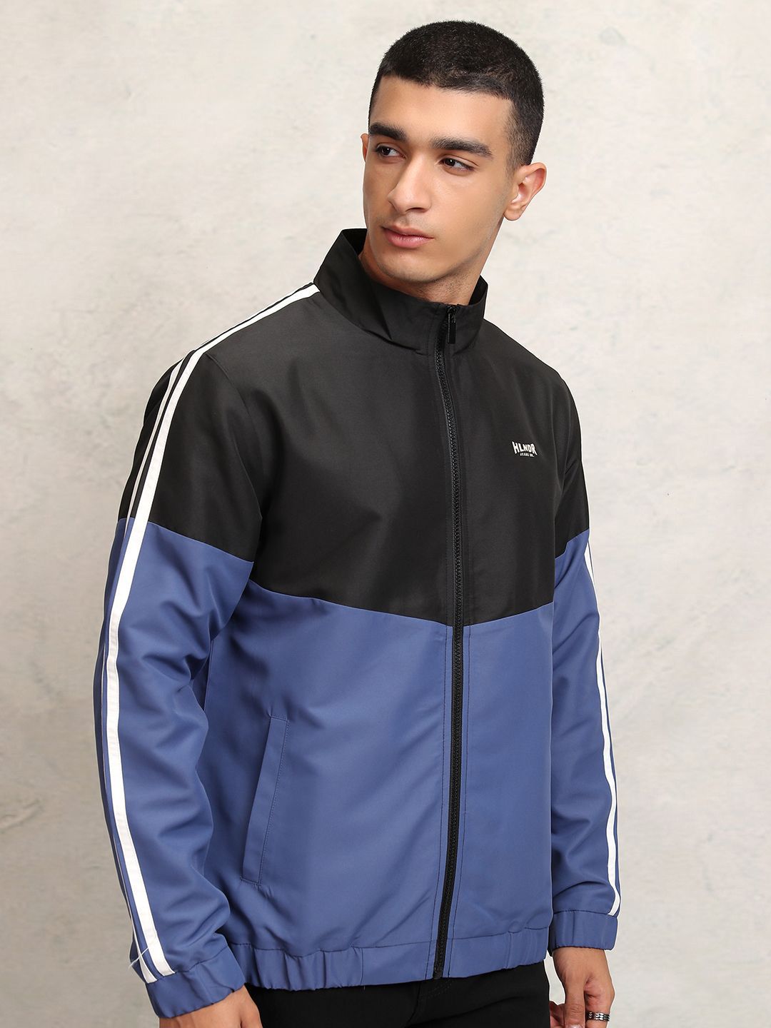HIGHLANDER Men Colourblocked Crop Bomber with Embroidered Jacket