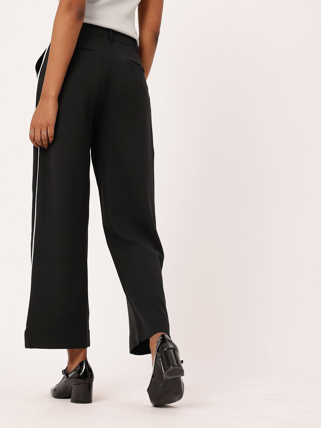 DressBerry Women Modern Vibe Side Piping Detail Pleated Trousers