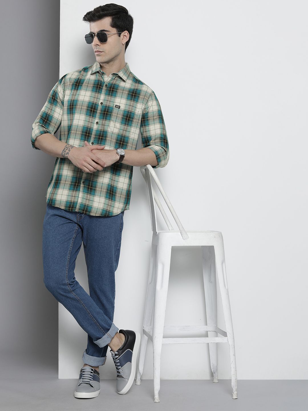 The Indian Garage Co Men Green Classic Checked Casual Shirt