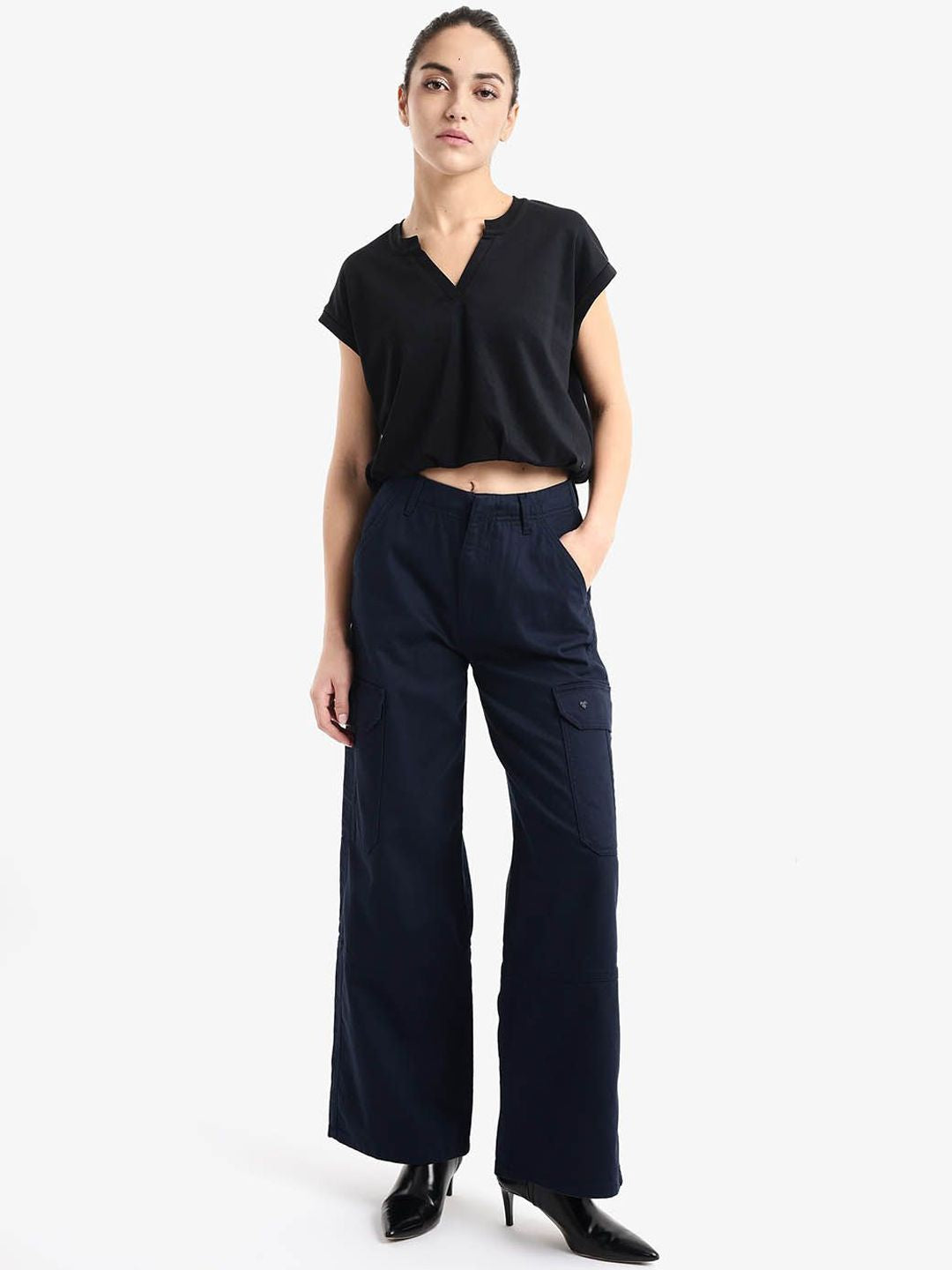 RAREISM Women Loose Fit High-Rise Cargos Trousers
