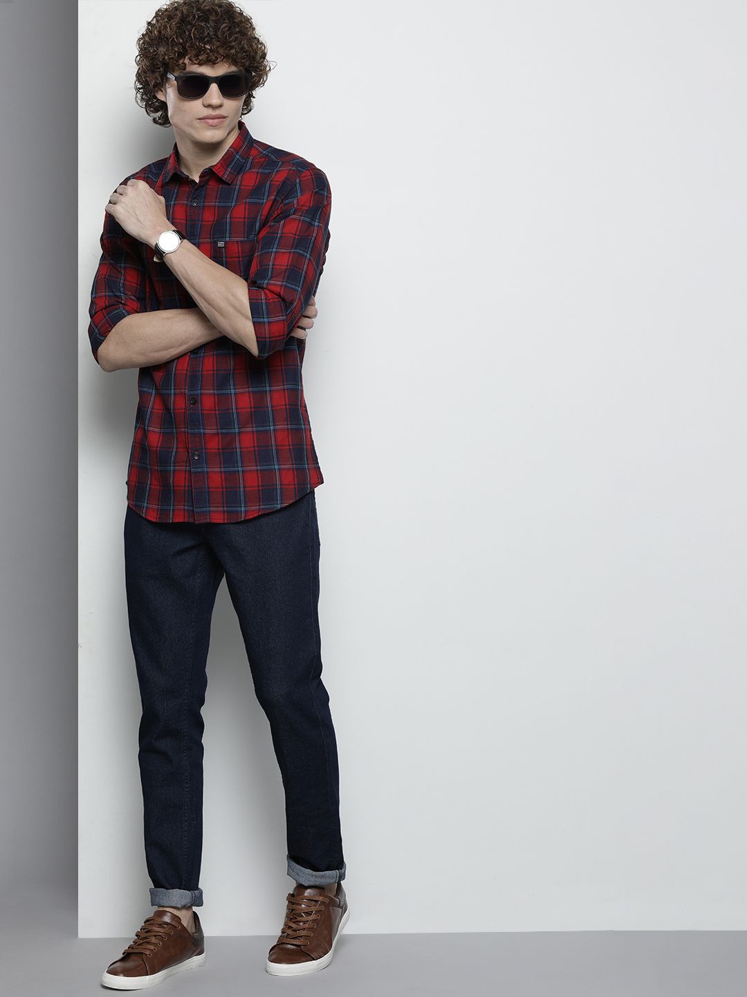 The Indian Garage Co Men Red & Navy Blue Checked Casual Shirt
