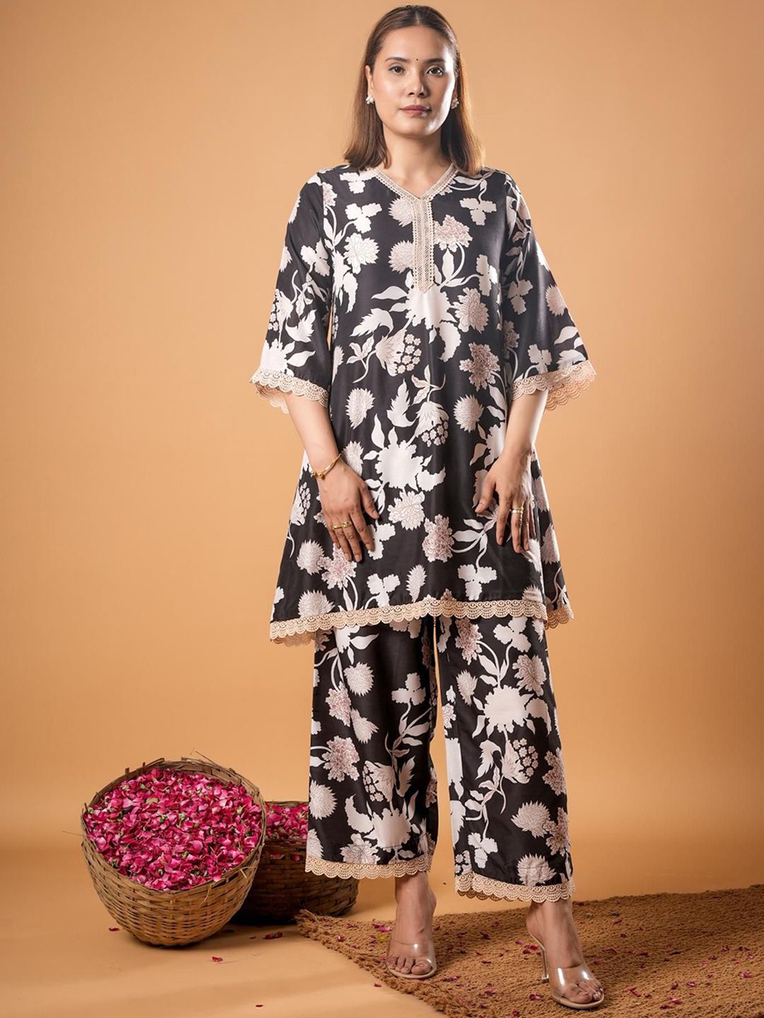Tunik V-Neck Kapas Tulen Bercetak Mamicha Dengan Palazzo Co-Ords