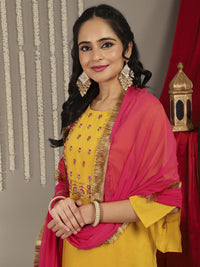 Varanga Women Floral Yoke Design Kurta with Trousers & Dupatta